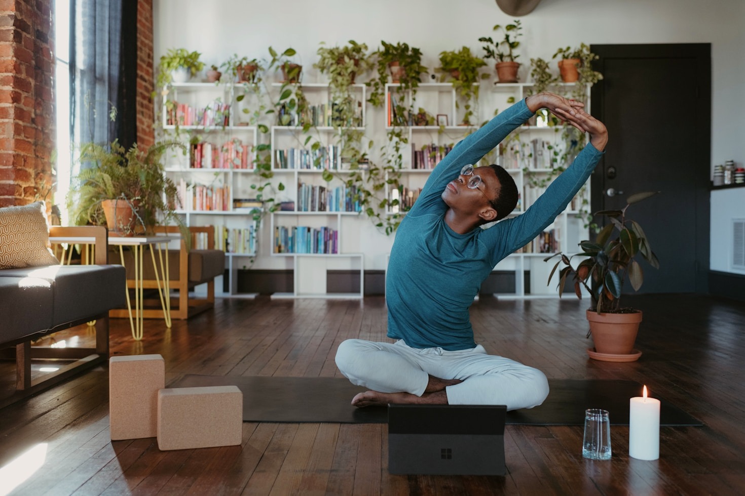 10 Tips to Stay Active While Working From Home